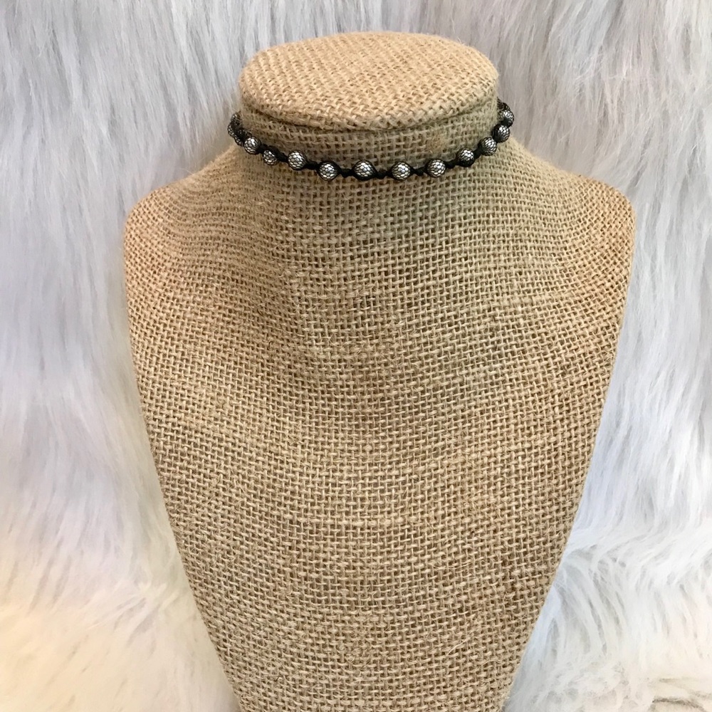 ** SOLD** 2 Piece Zara Choker Set - Picture 4 of 5